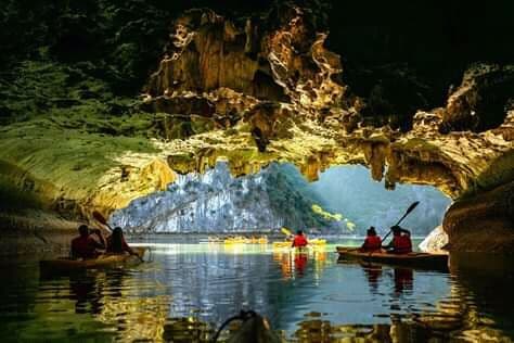 Son Doong Cave largest cave in world