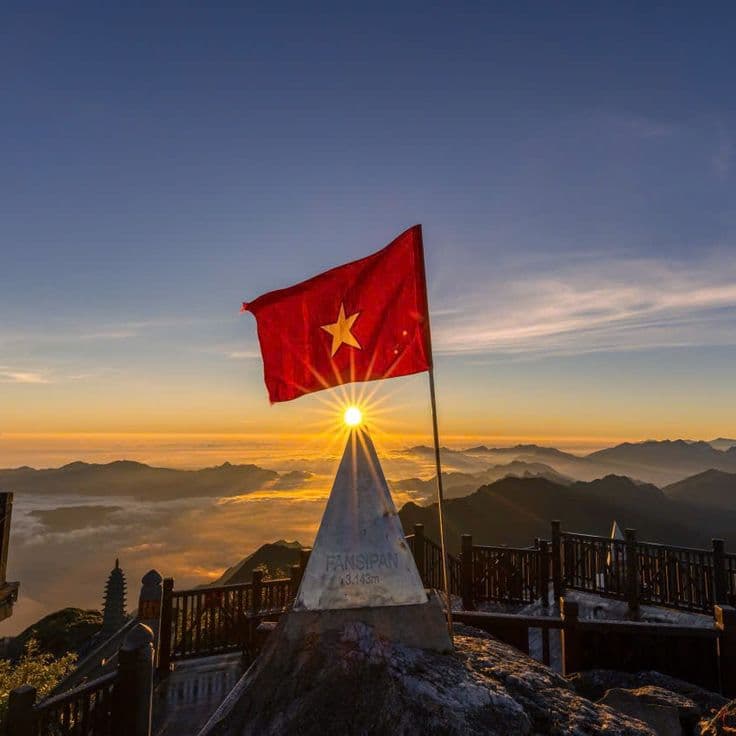 Fansipan peak highest mountain Vietnam